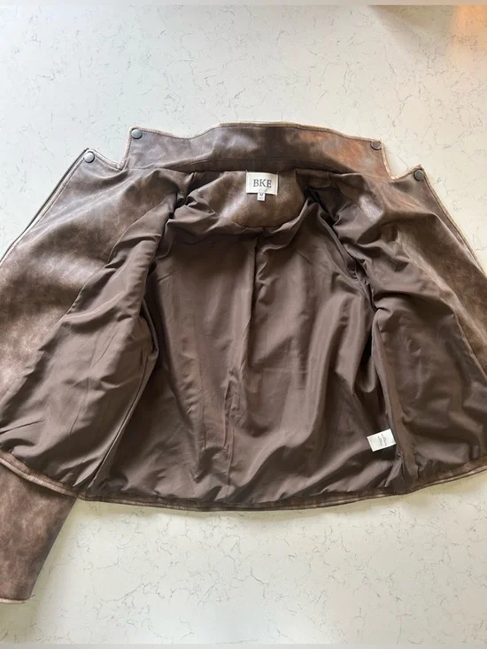 Like New BKE Buckle Asymmetrical Faux Leather Cropped Moto Jacket - Picture 7 of 16